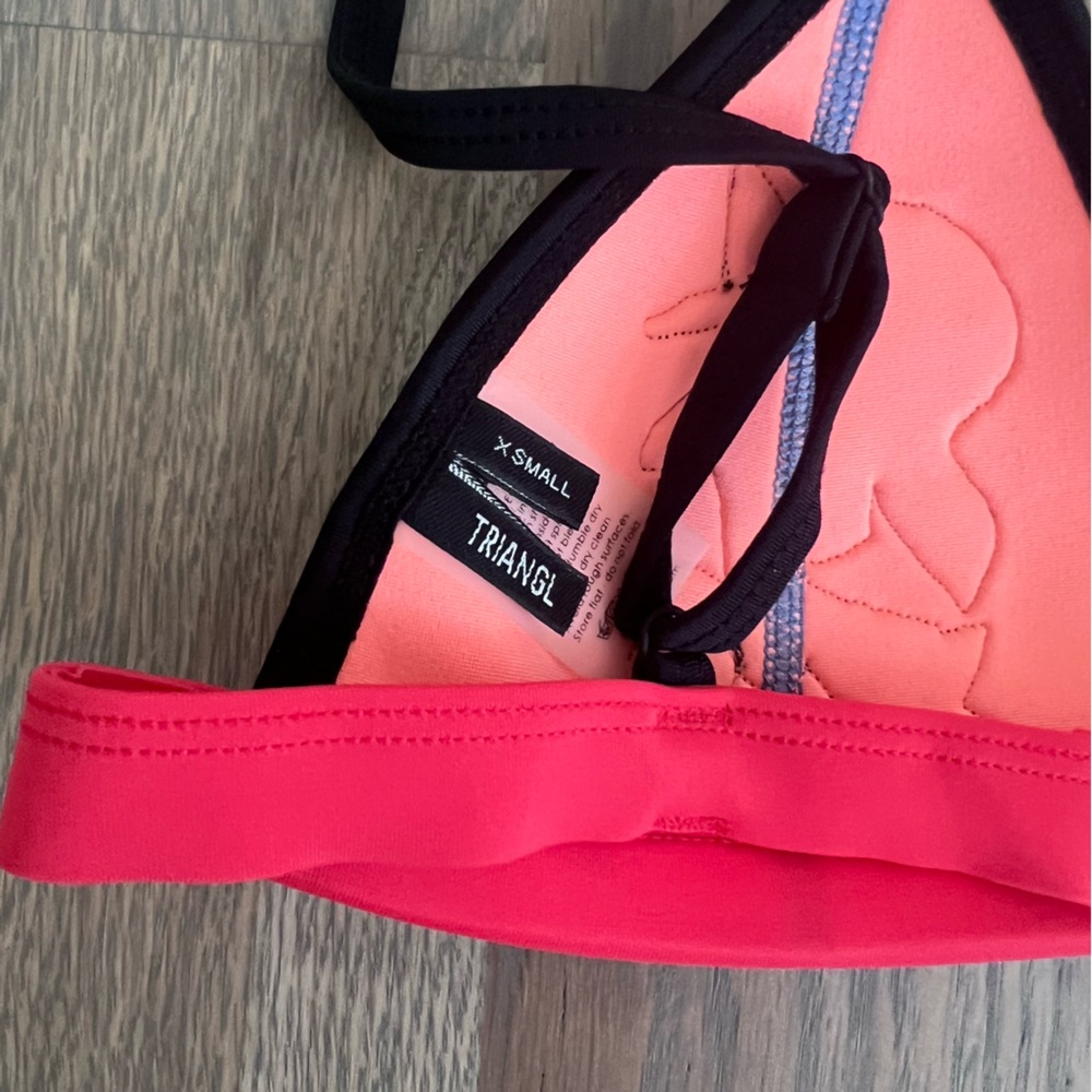 NWOT Triangl bikini top - Picture 3 of 5